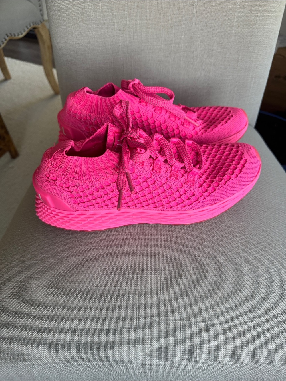 Nobull hot pink tennis shoes size 9 NWOT
Allday Knit - Picture 5 of 7